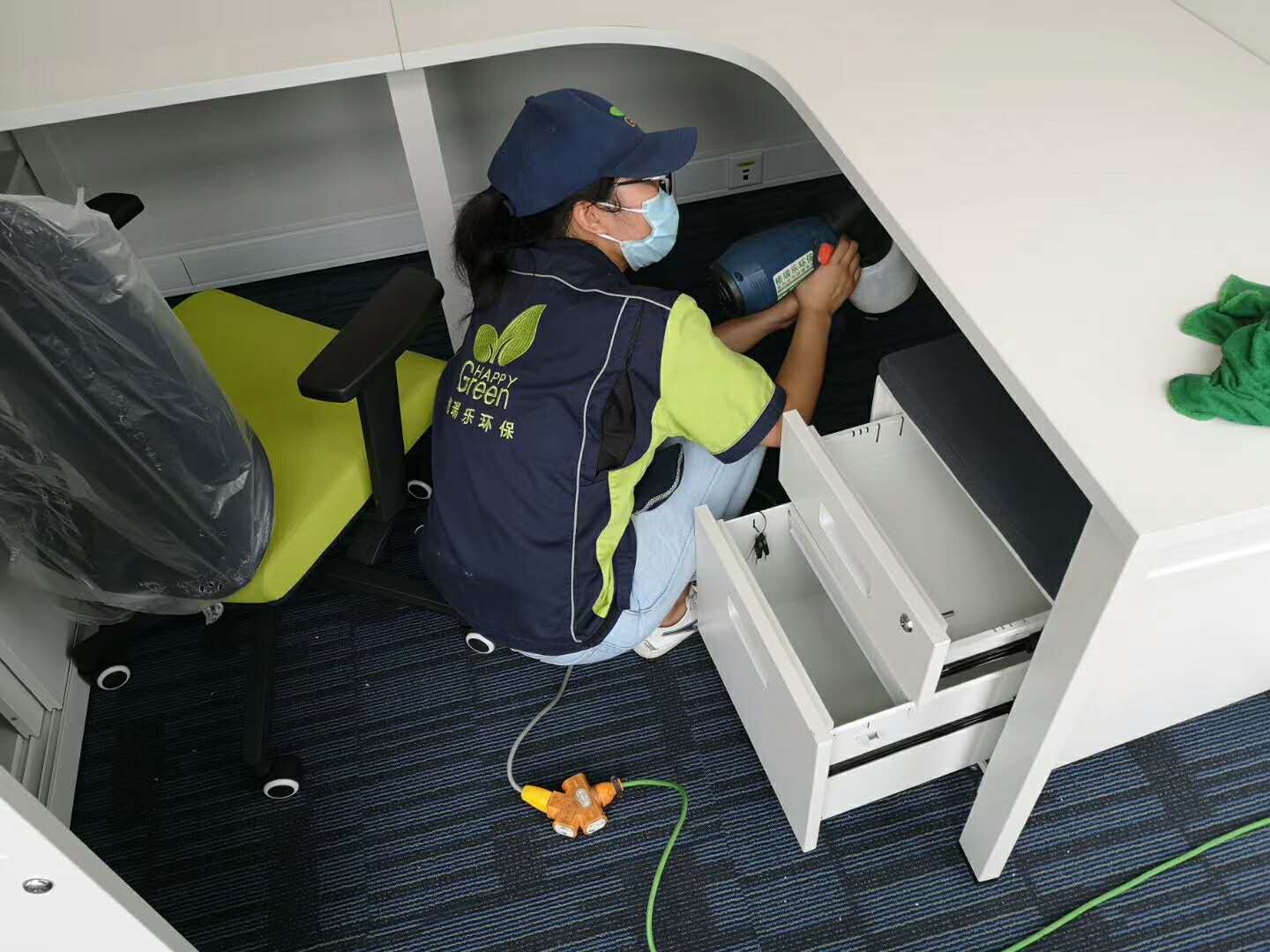 你正在饱受办公环境室内空气污染的威胁吗?